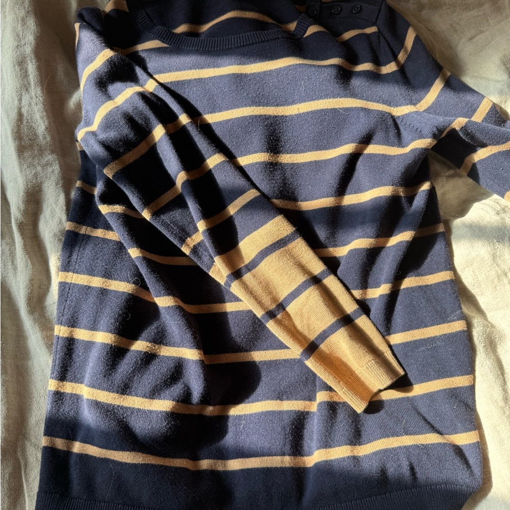 Banana Republic Blue and Tan Crewneck Sweater